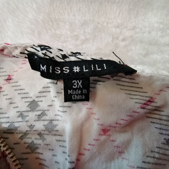 EUC: Miss Lili Sze 2X Whie Plaid Zip-Front Top - Picture 3 of 4